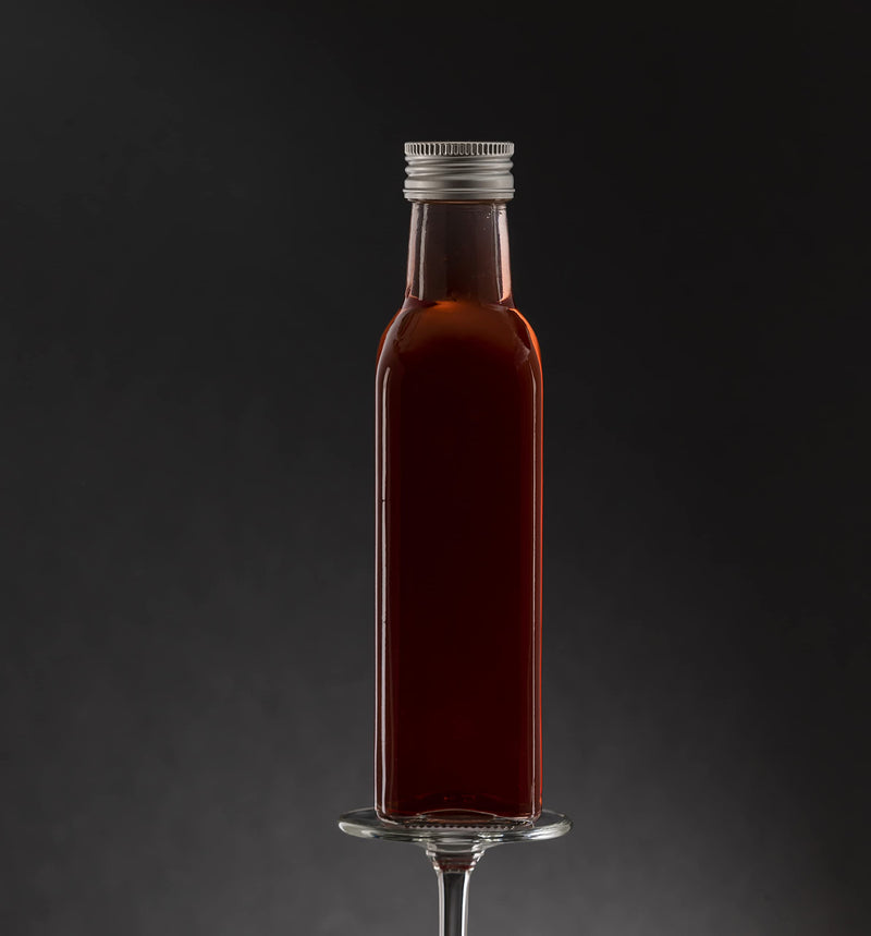 slkfactory 24er Set 250 ml Maraska Glasflaschen mit Schraubverschluss – Leere Flaschen zum Befüllen für Likör, Öl, Essig, Sirup & Saft – inkl. Etiketten & Stift